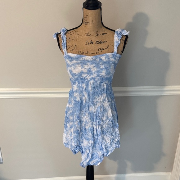 Tiare Hawaii Sky Blue Tie-Dye Dress - Picture 1 of 5